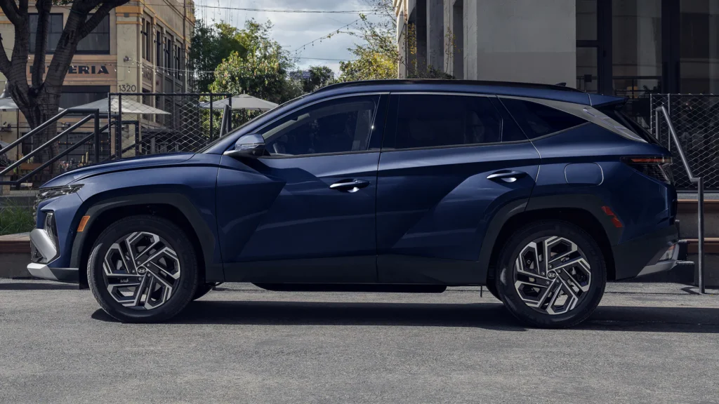 Hyundai की इन कारों पर जून 2025 में आया बंपर डिस्कांउट