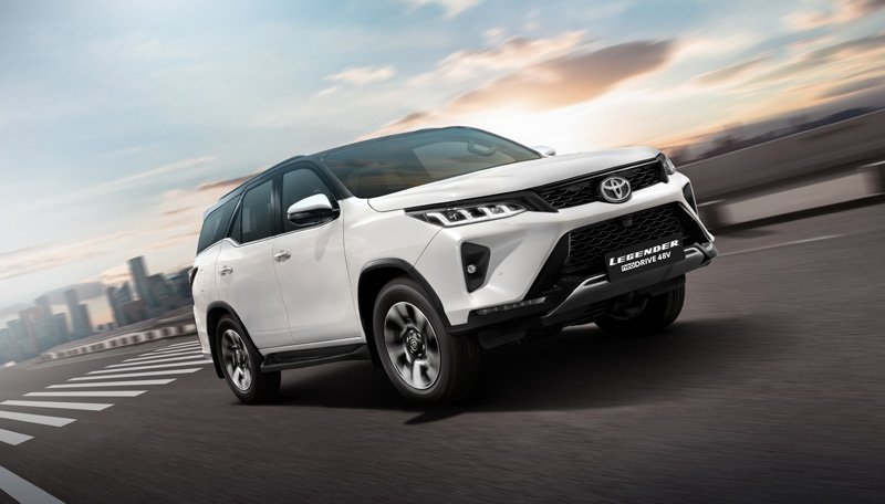 Toyota Fortuner Legender नियो ड्राइव 48V