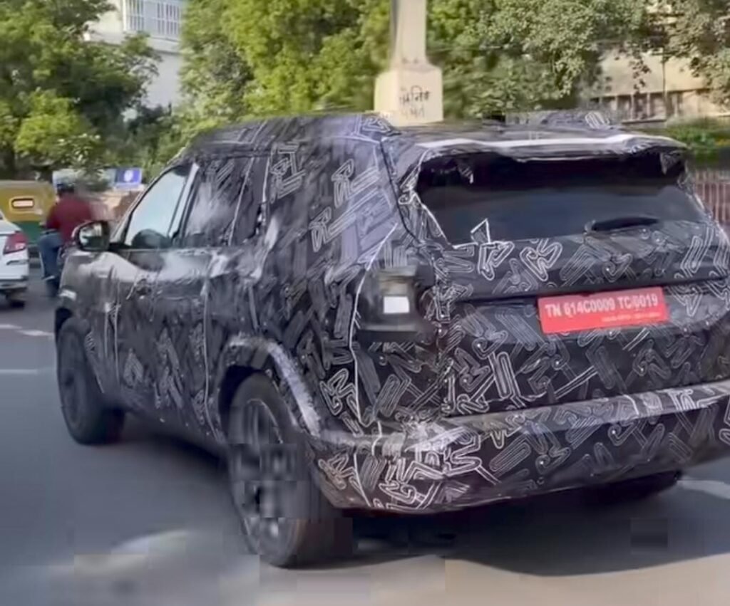The Duster Evolves: 7-Seater Bigster Caught Testing in India