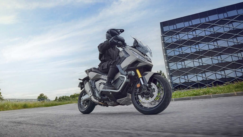 2026 Honda X-ADV स्कूटर नए रंगों के साथ