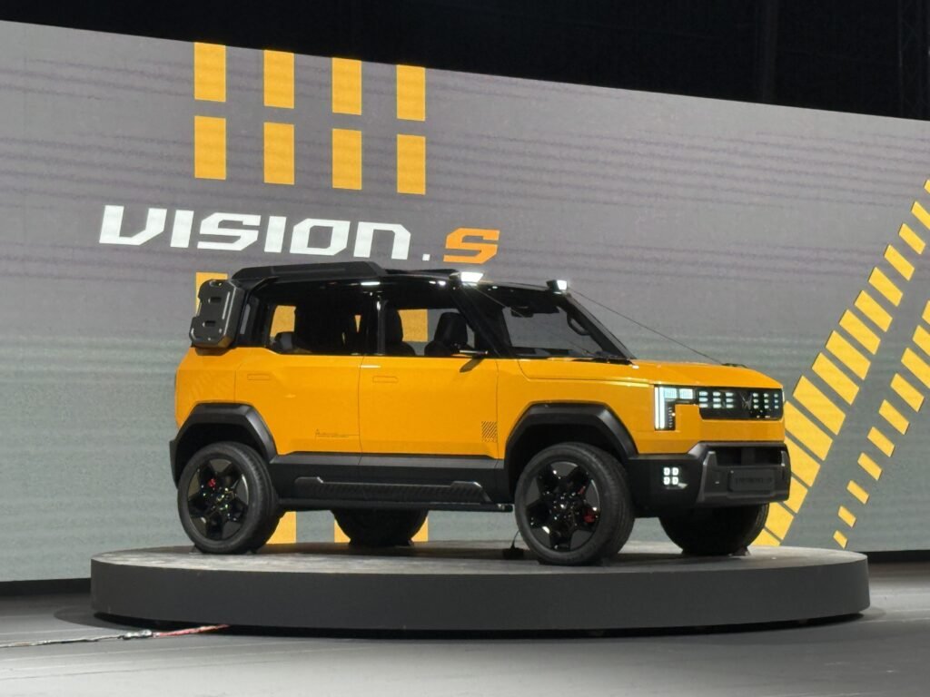 Mahindra Vision S Concept SUV front and side view with modern L-shaped headlamps and boxy design