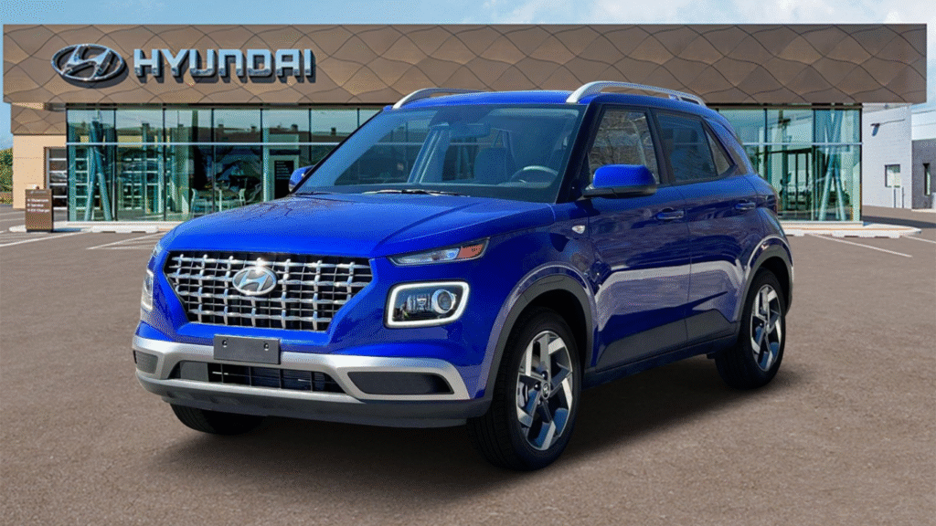 Hyundai Venue मॉडल का फ्रंट और साइड व्यू