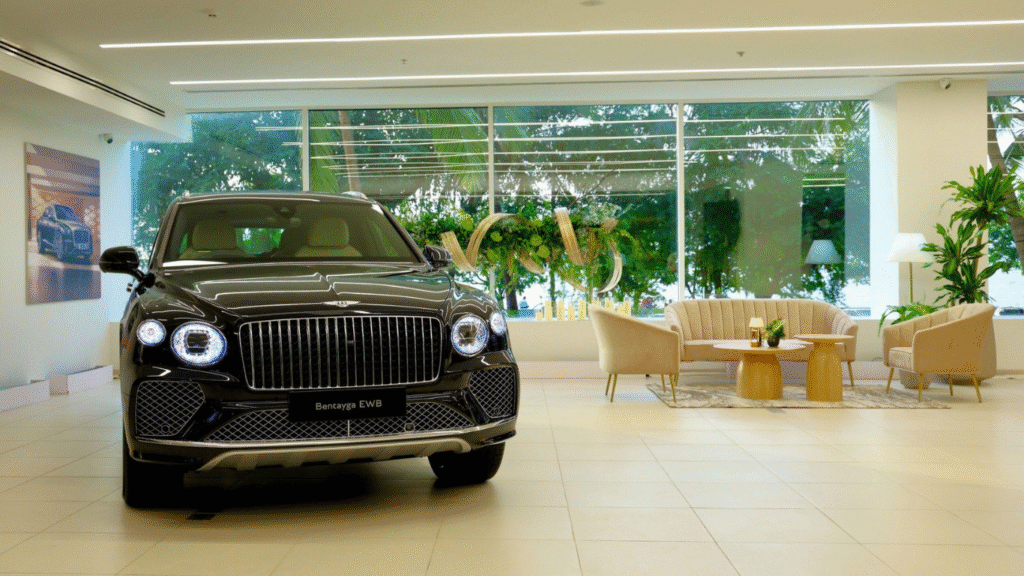 Bentley India ने मुंबई में खोला अपना पहला शोरूम