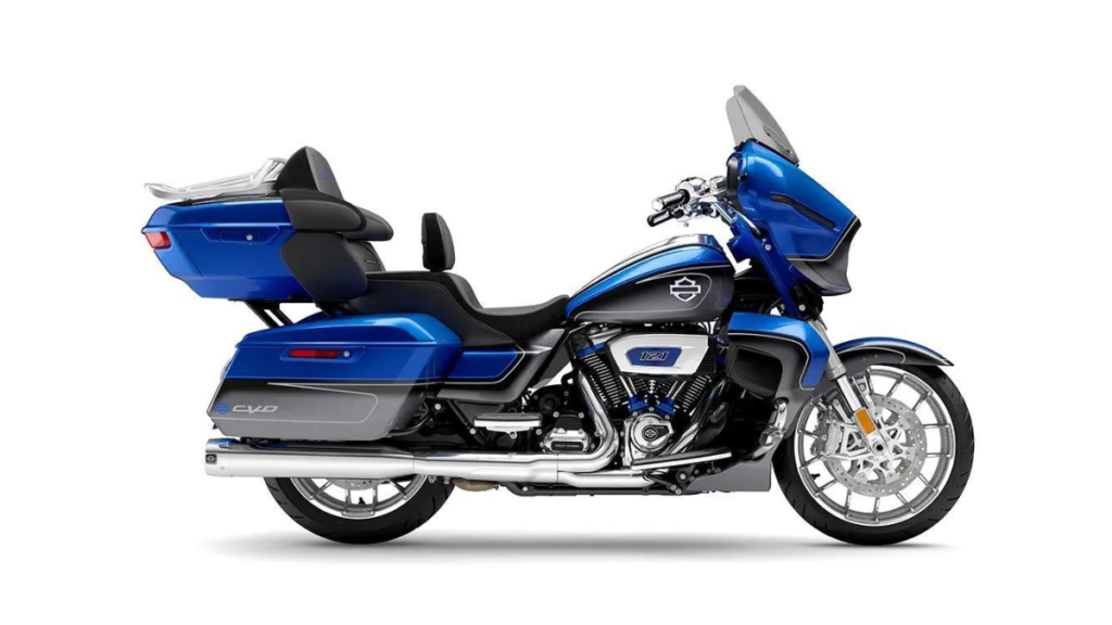 2026 Harley-Davidson Street Glide Limited with new Milwaukee-Eight VVT 117 engine and 12.3-inch TFT display
