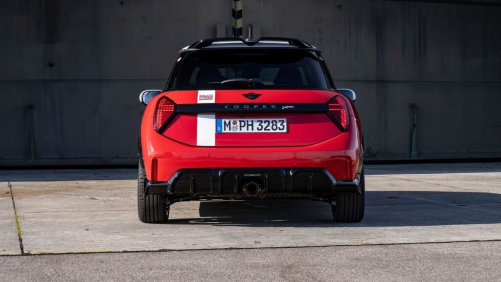 Mini Cooper S Victory Edition rear profile