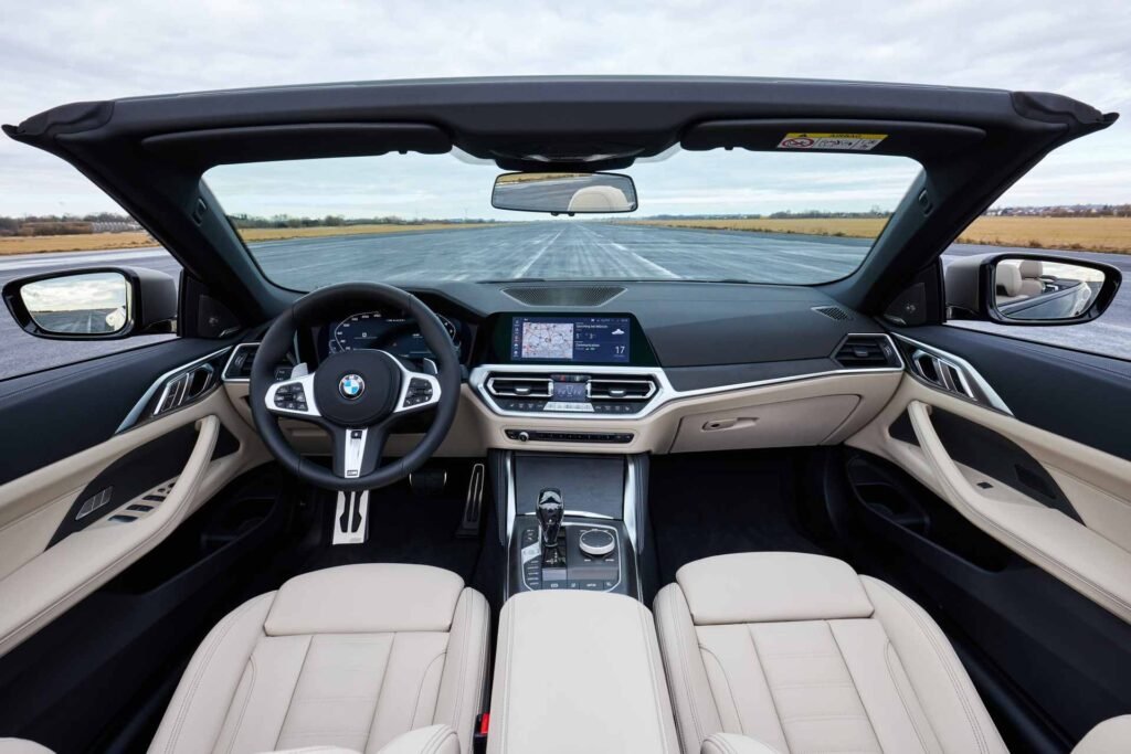 BMW M440i Dashboard Layout
