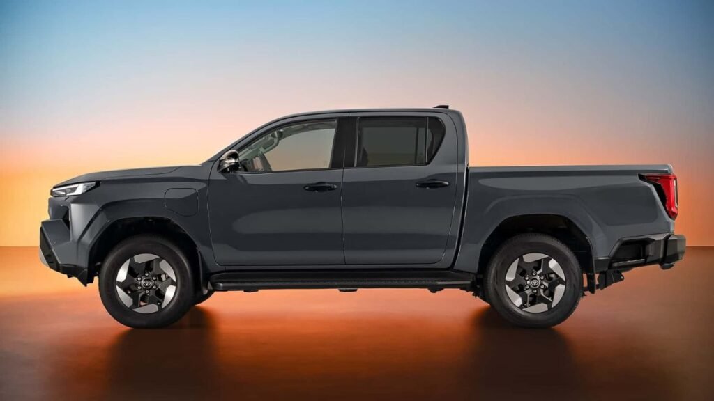 New Generation Toyota Hilux Side Profile
