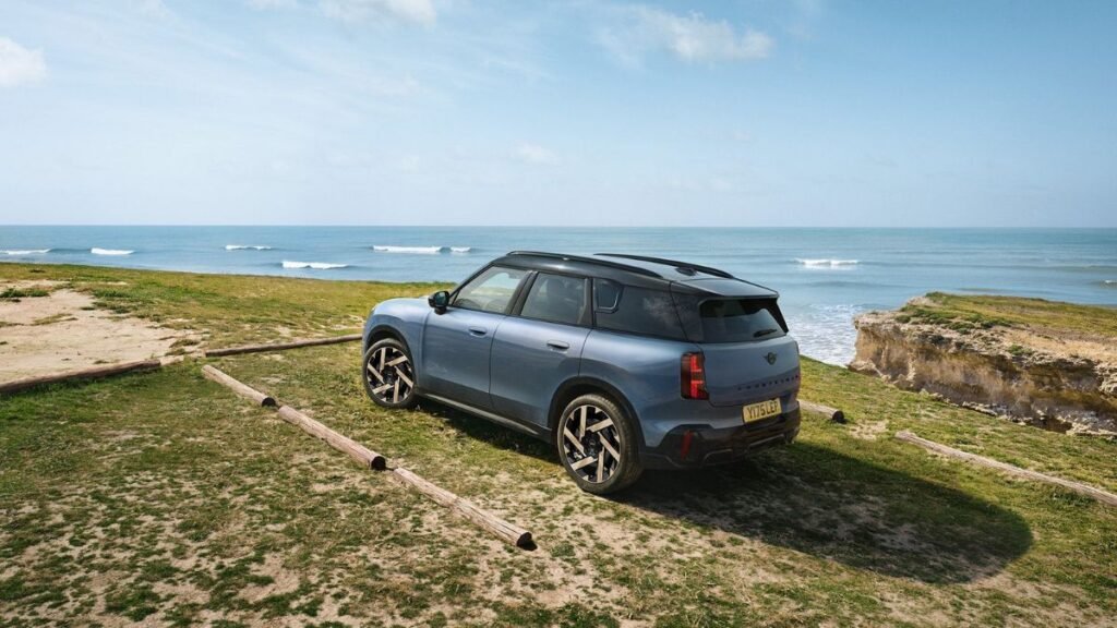 2026 Mini Countryman C