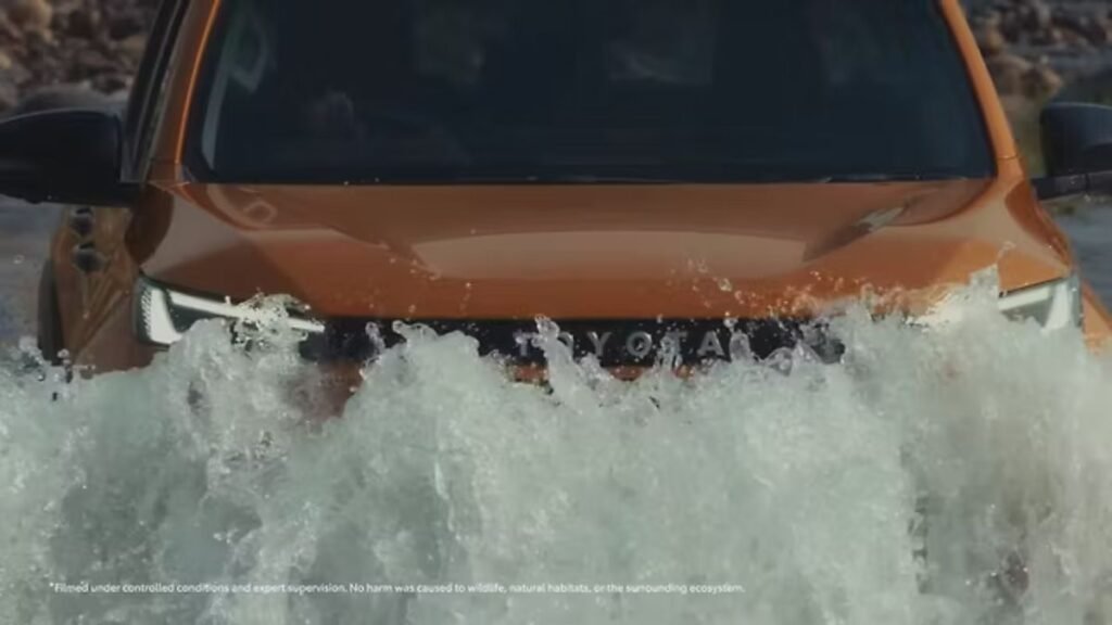 New Toyota Hilux Teaser Revealed