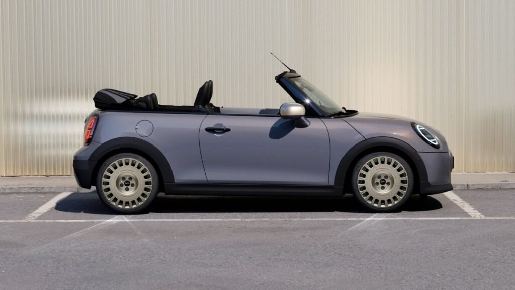 Mini Convertible Stardust Edition Launched