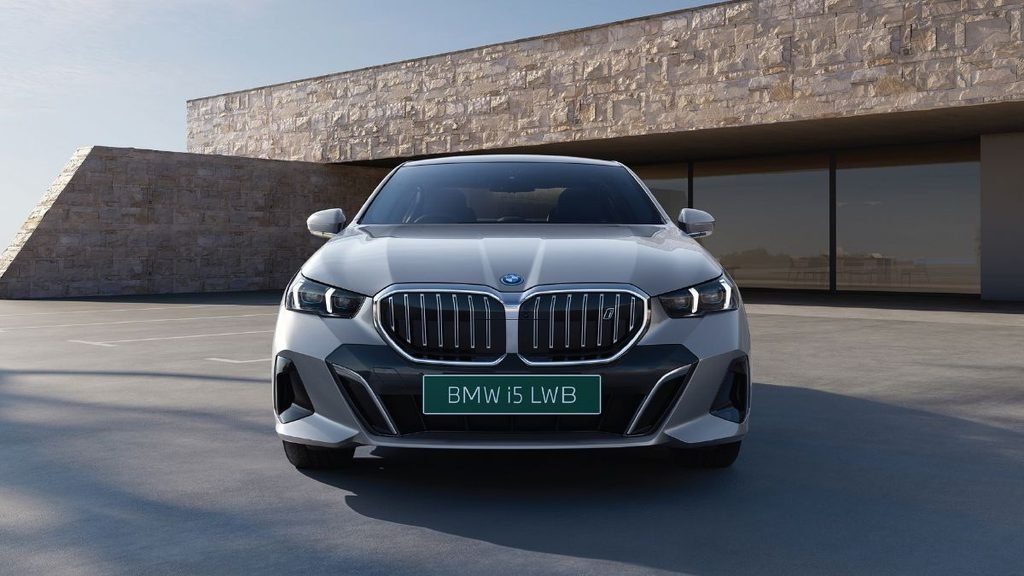 BMW i5 LWB Unveiled in India