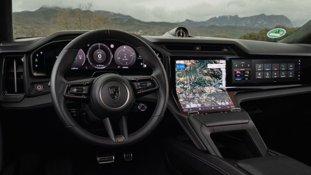 Cayenne Electric Infotainment