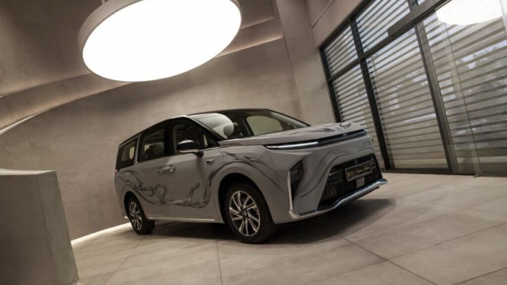 MG M9 Couture Edition