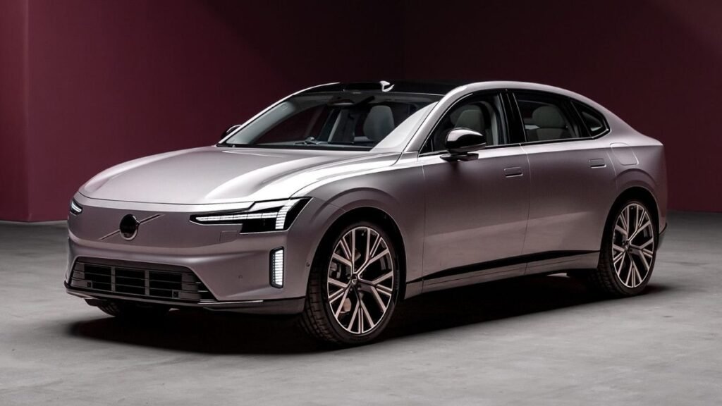 Volvo ES90 Exterior Design