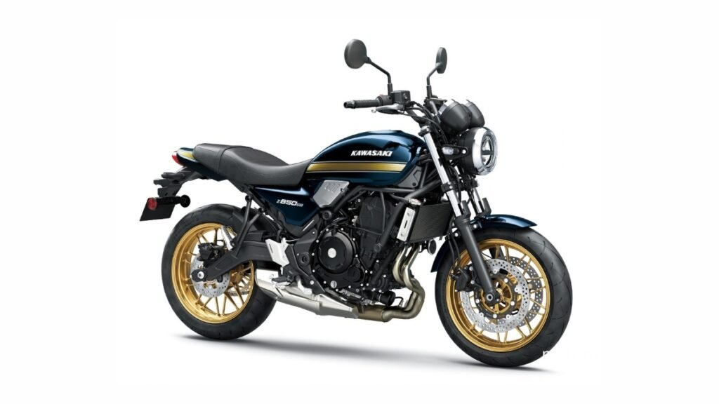 2027 Kawasaki Z650RS showing its neo-retro design and round headlamp